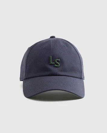 Levis Womens Monogram Cap 004 B Y0001 2 Cl D1 E4c361e2 Bca9 4f93 Bfbc 3ac58467f1a7 354x442 Crop Center.progressive